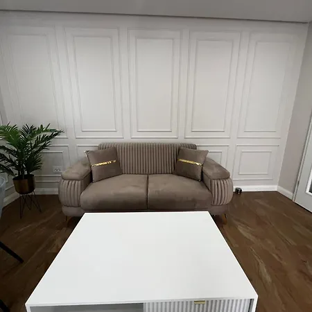 Apartment Lux 1